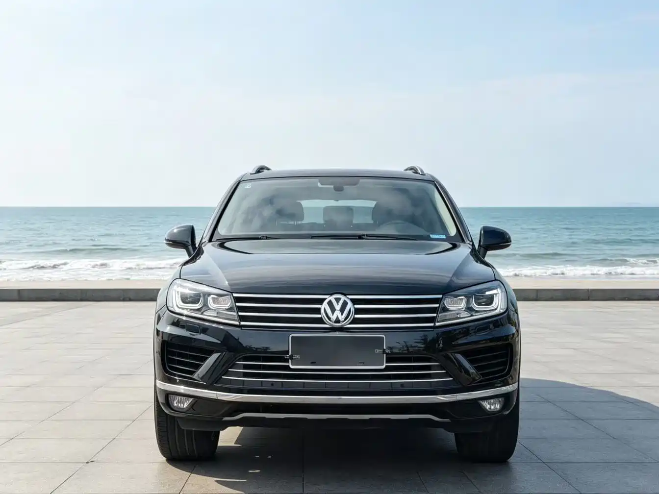 Volkswagen Touareg 2017 3.0TSI Explorer Edition фото 2