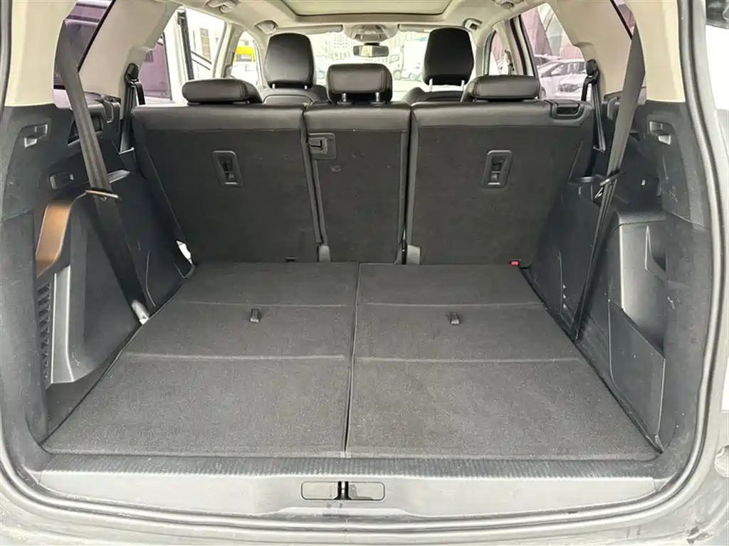 Peugeot 5008 2019 380THP 7-seat Elite Edition фото 10