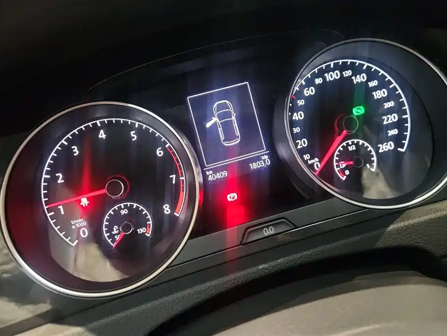 Volkswagen Golf 2020 Beloved Edition 280TSI DSG Comfort фото 14