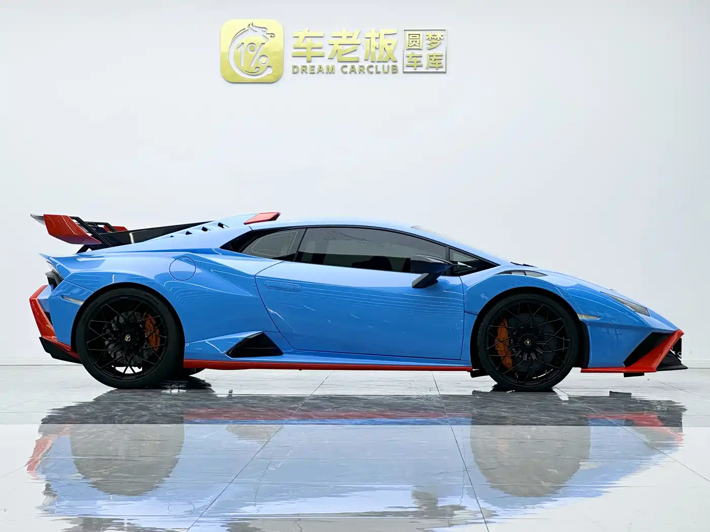 LAMBORGHINI HURACÁN