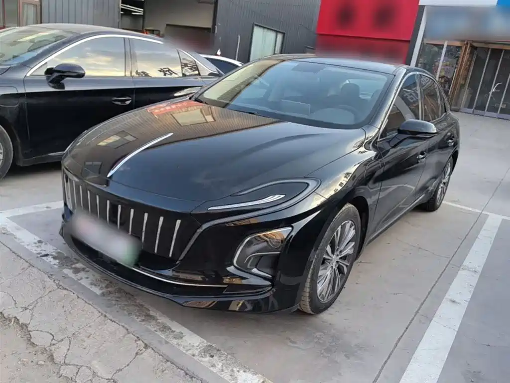 Hongqi E-QM5 2022 431km Charging Enjoyment Edition
