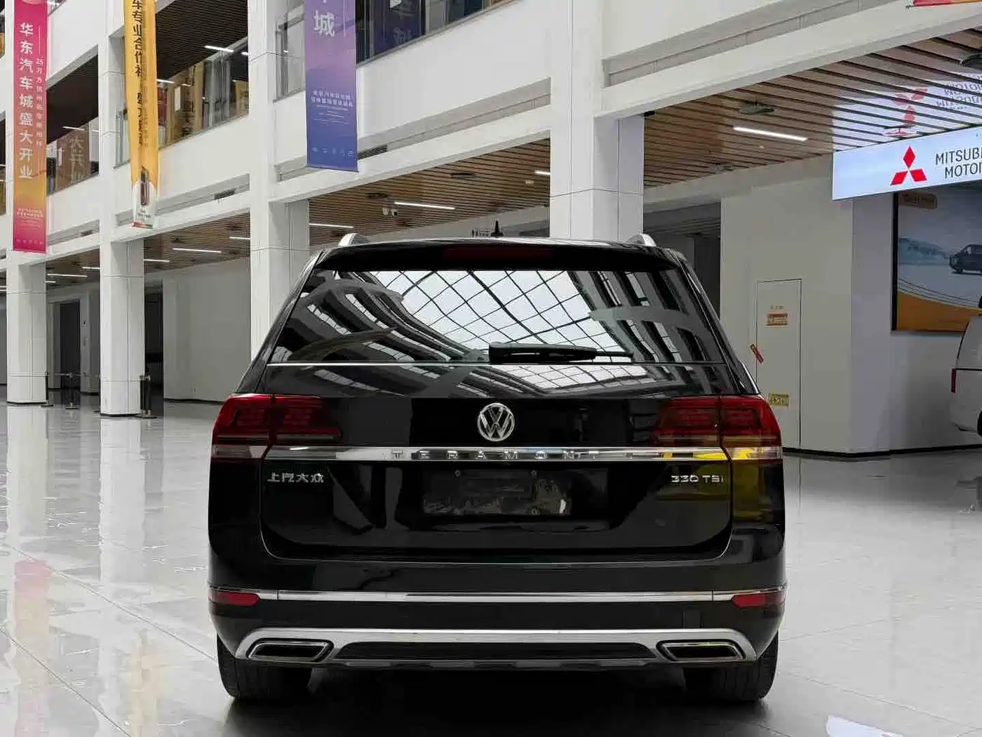 Volkswagen Teramont 2019 330TSI 2WD Luxury China VI фото 3