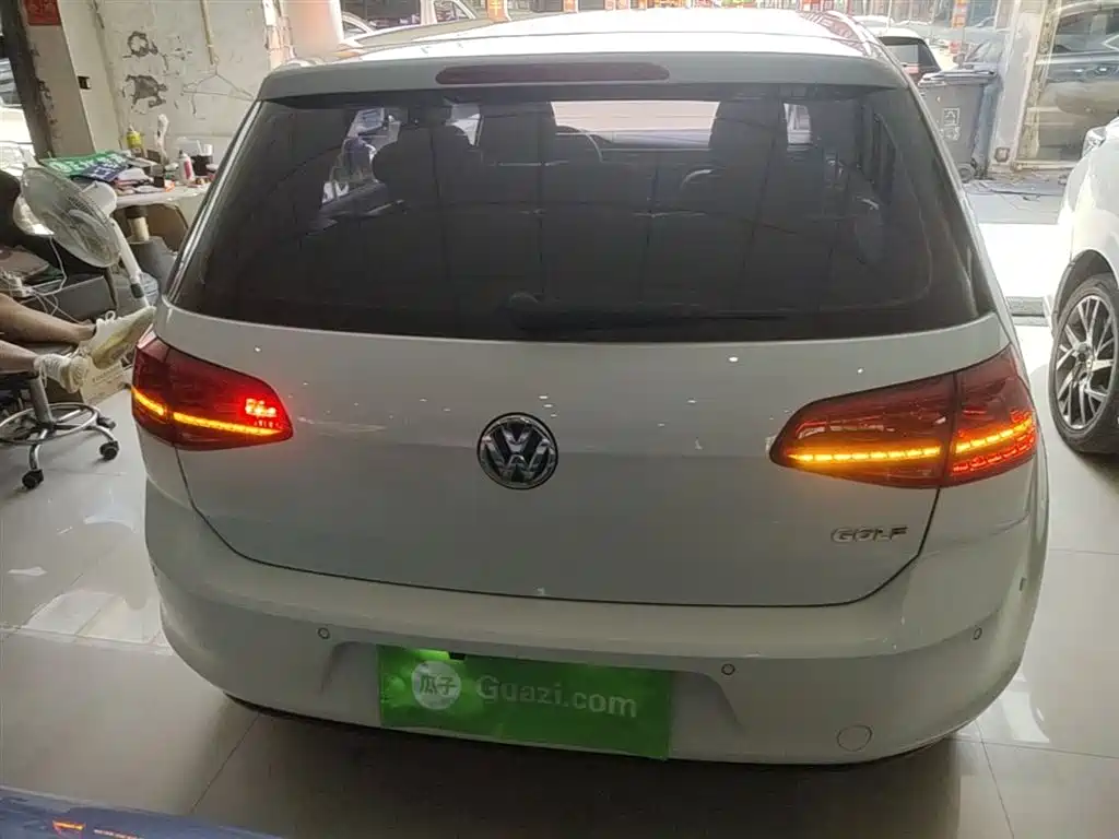 Volkswagen Golf 2016 1.6L Automatic Comfort фото 6