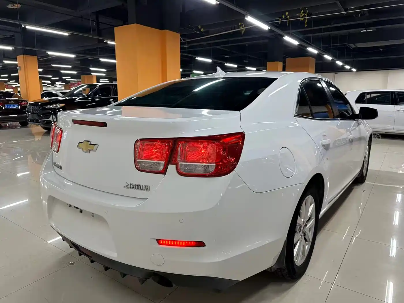 Chevrolet Malibu 2014 2.0L Automatic Luxury фото 8