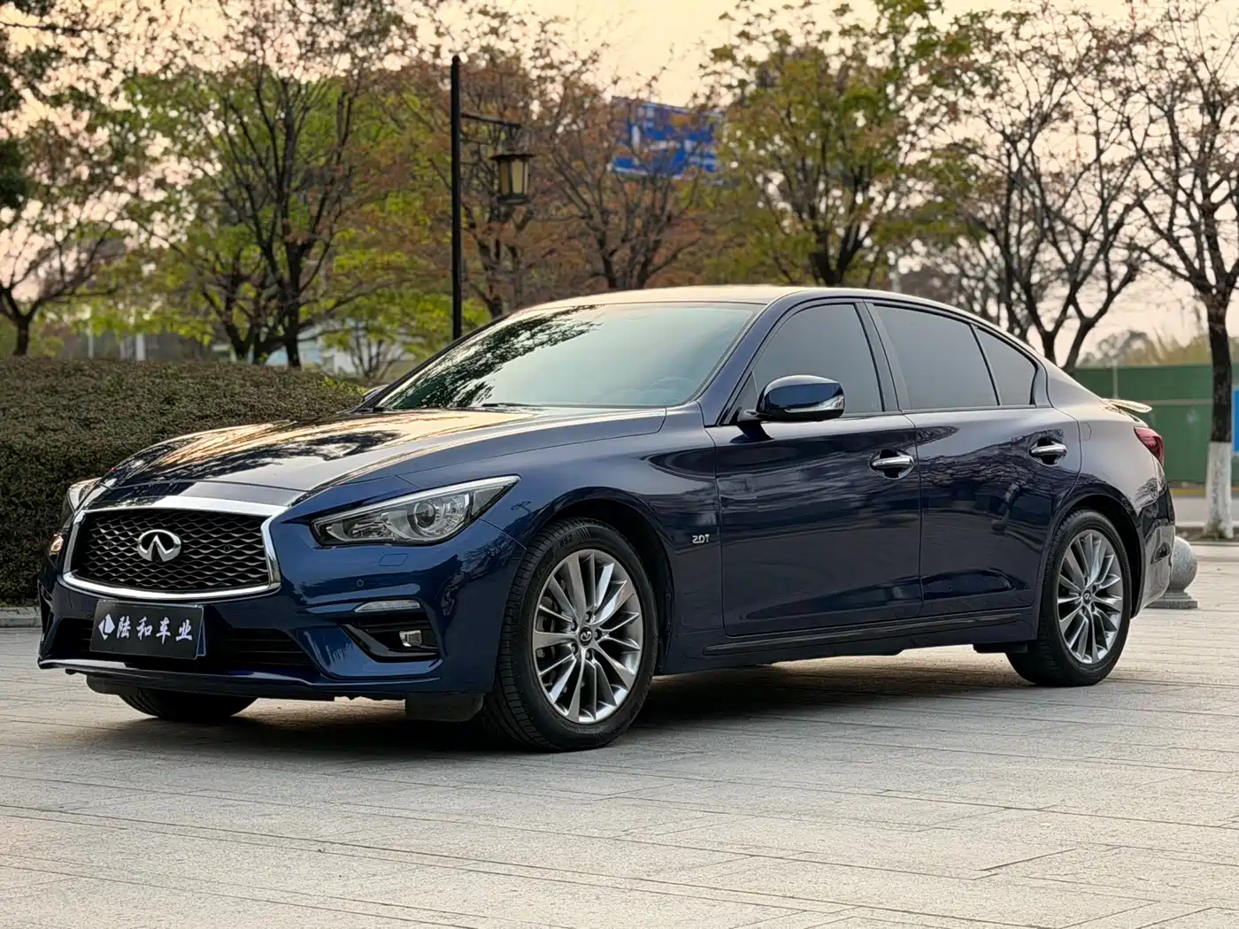 Infiniti Q50L 2019 2018 2.0T Premium Edition (China VI)