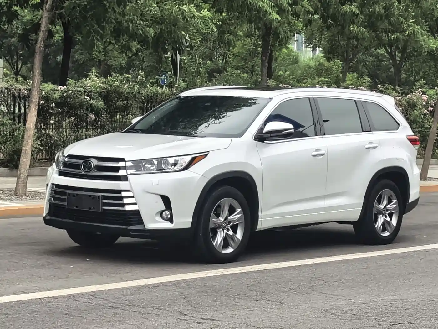 Toyota Highlander 2018 2.0T 4WD Ultimate 7-seater China VI