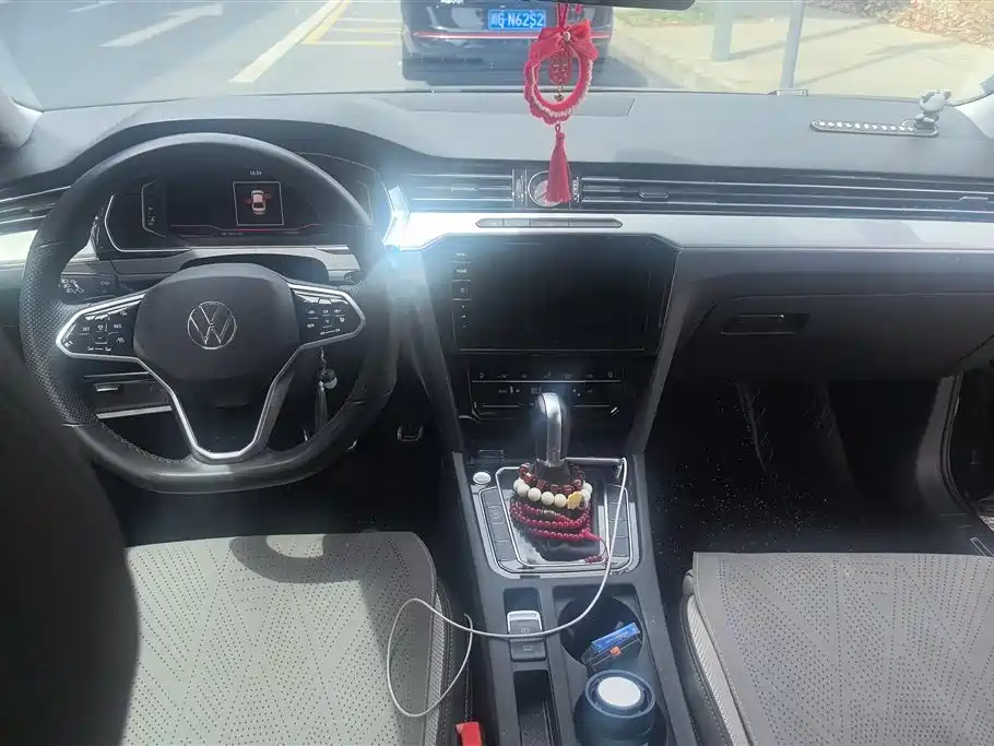 Volkswagen Magotan 2023 Model 2 Million Commemorative Edition 330TSI DSG Luxury фото 12