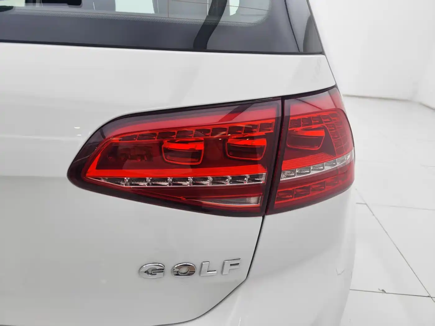 Volkswagen Golf 2015 1.6L Automatic Comfort фото 16