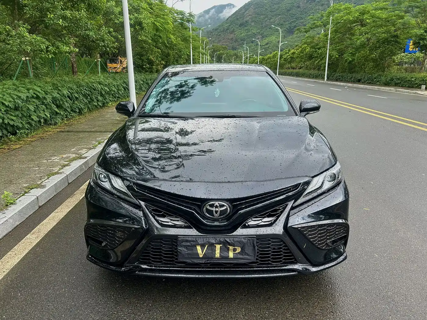 Toyota Camry 2023 2.0S Knight Edition фото 4
