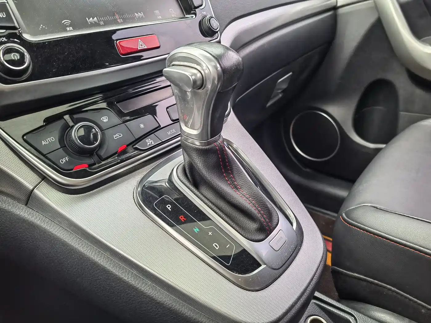 Haval M6 2018 1.5T DCT 2WD Elite фото 14