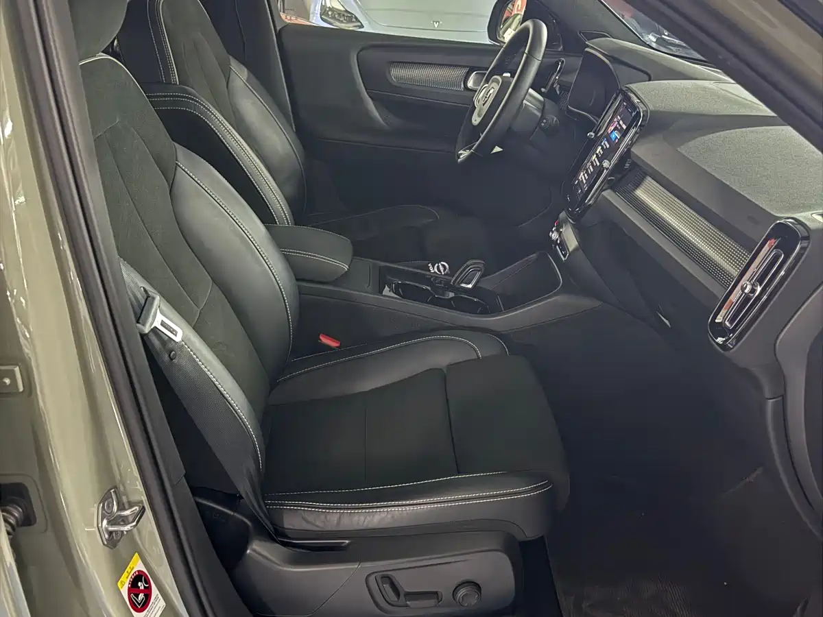 Volvo XC40 New Energy 2022 2022 Long Range PRO