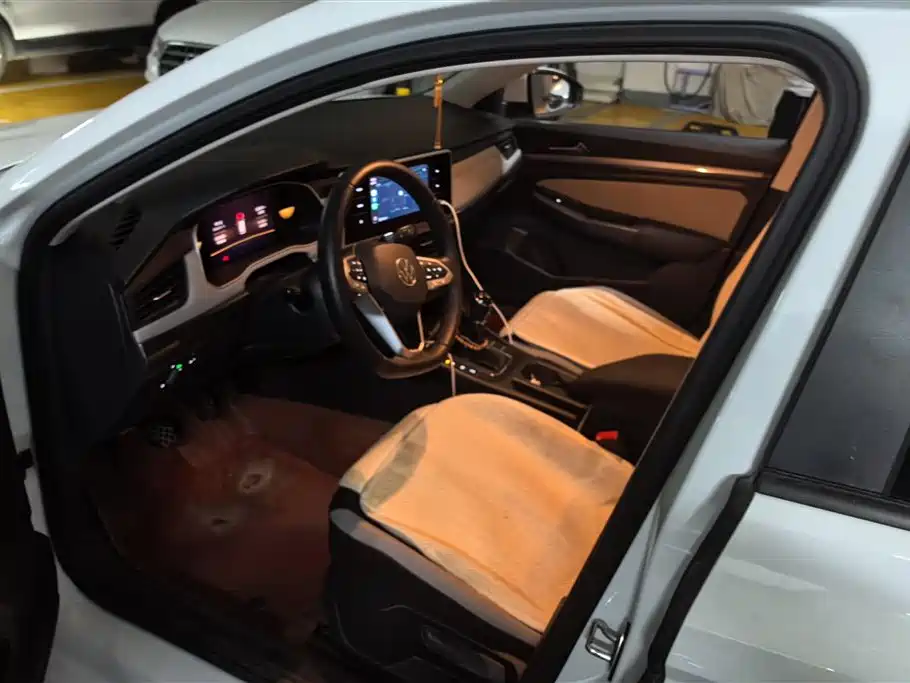 Volkswagen Bora 2024 200TSI Manual Smooth Ride Edition фото 9