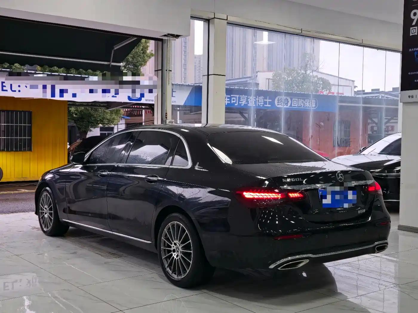 MERCEDES-BENZ E CLASS