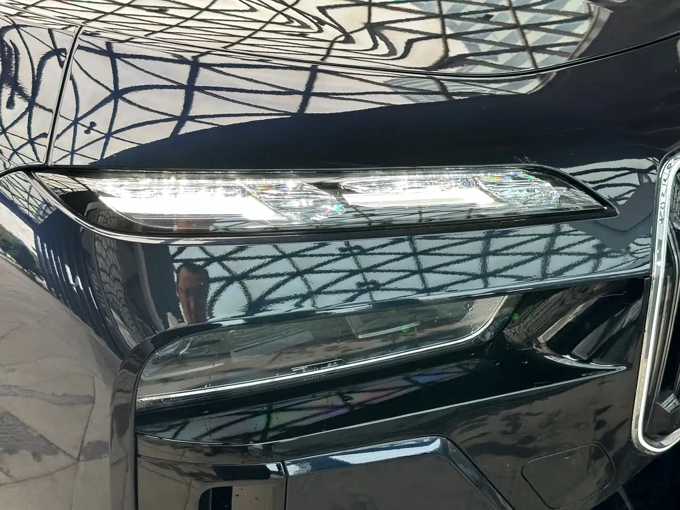 BMW 7 Series 2023 Facelift 740Li Exclusive M Sport Package фото 13