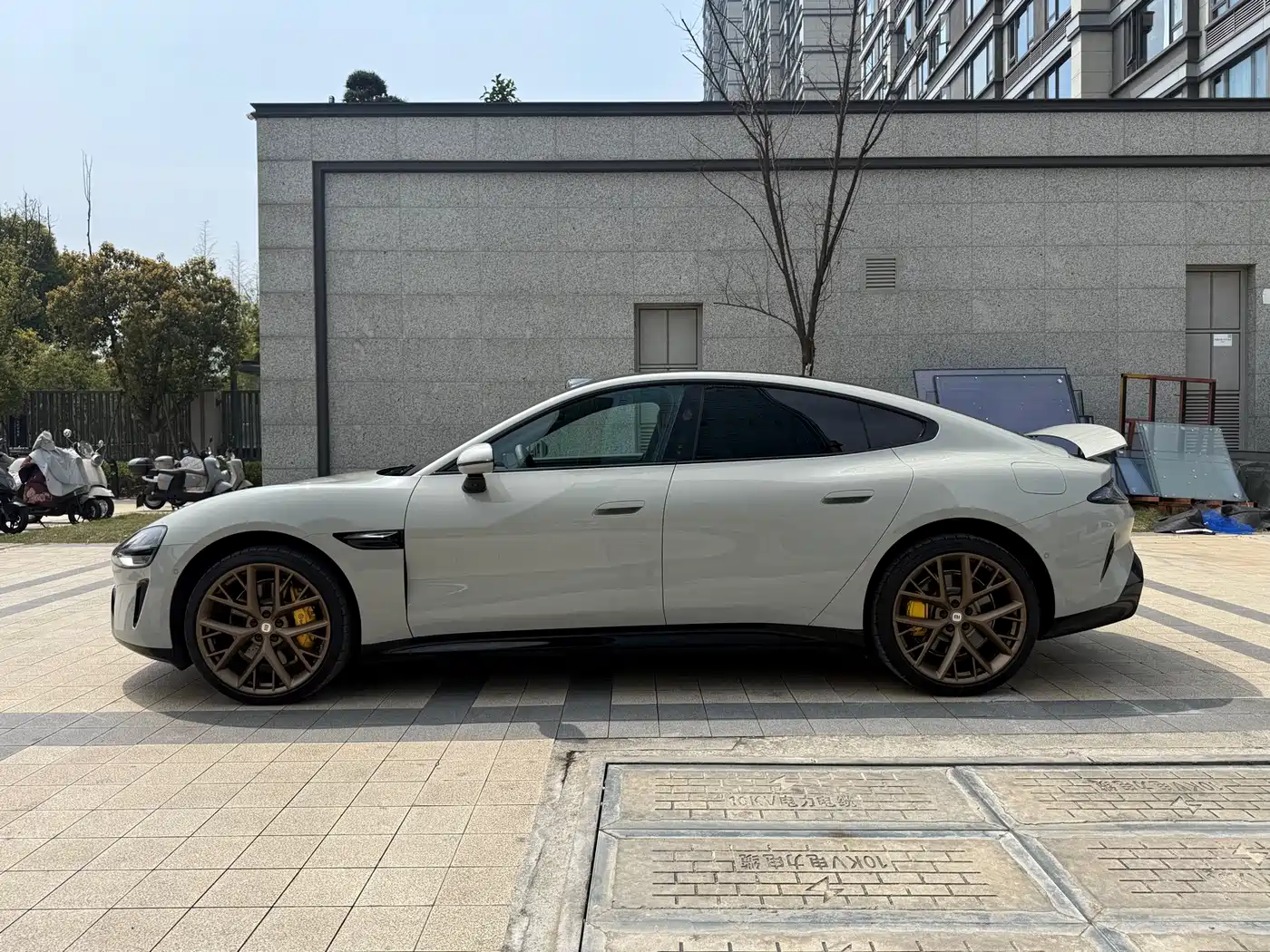 XIAOMI CAR XIAOMI SU7