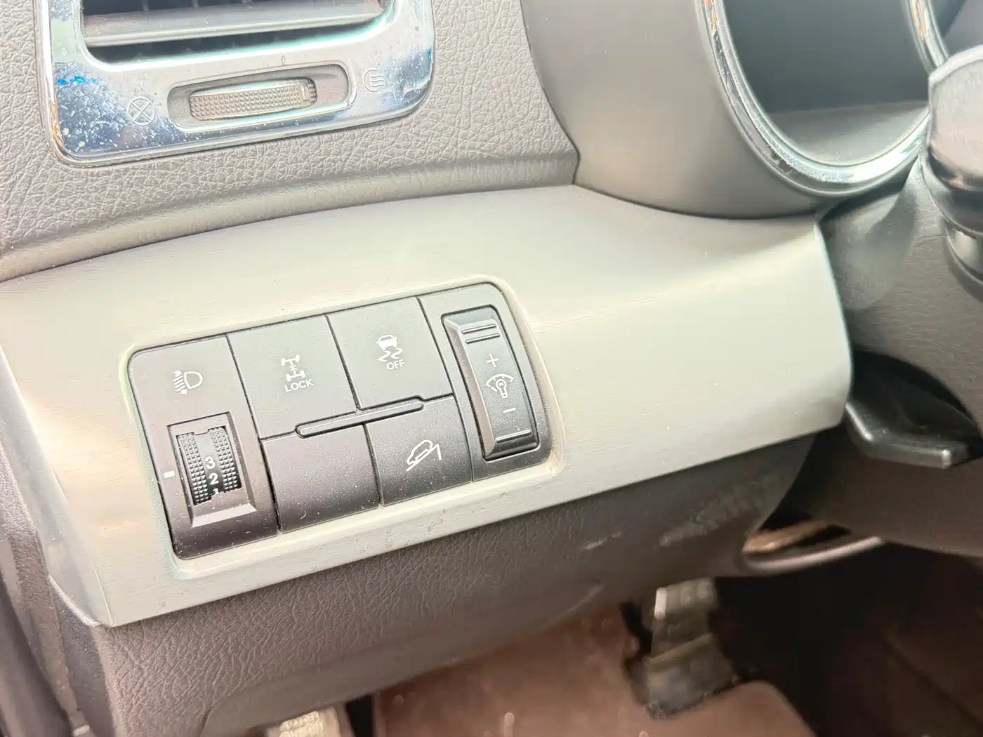 Kia Sorento 2012 2.4L Gasoline Supreme Edition фото 13