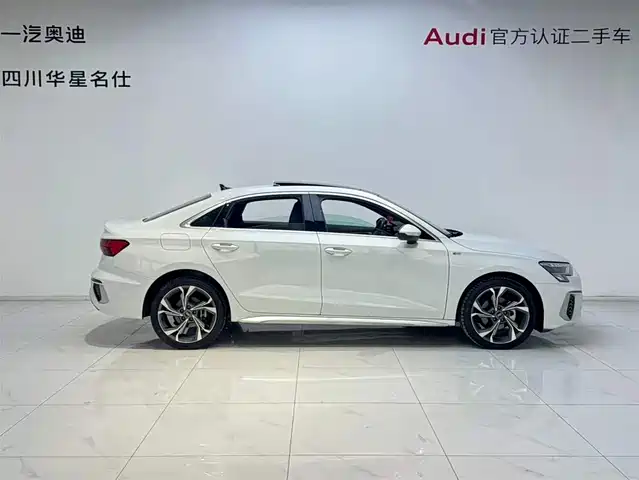 Audi A3 2023 A3L Limousine 35 TFSI Luxury Sport — фото 3