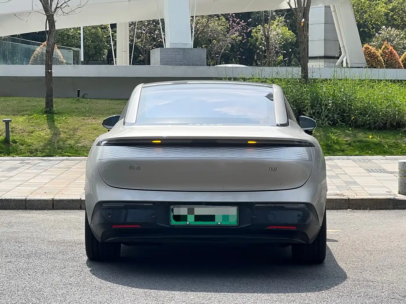 ZEEKR EXTREME KRYPTON 007