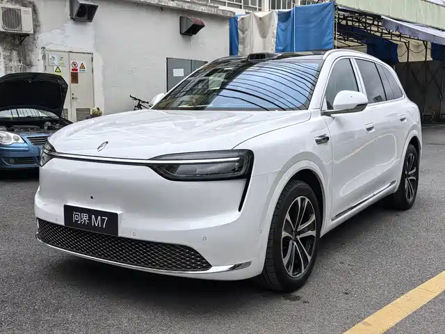 AITO Wenjie AITO M7 2026 Extended Range Max AWD 6-seater