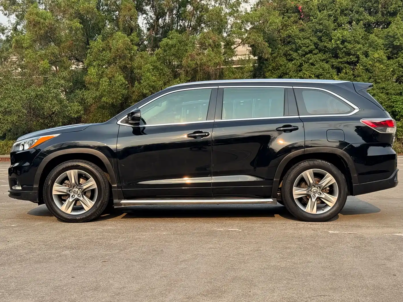 Toyota Highlander 2015 2.0T AWD Luxury Edition 7-seater фото 5