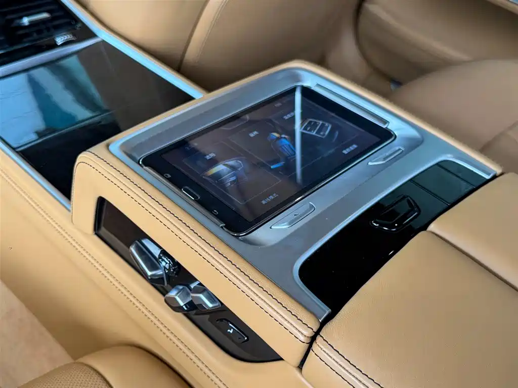 BMW 7 Series 2017 750Li xDrive Customized Edition (4-Seater) фото 20
