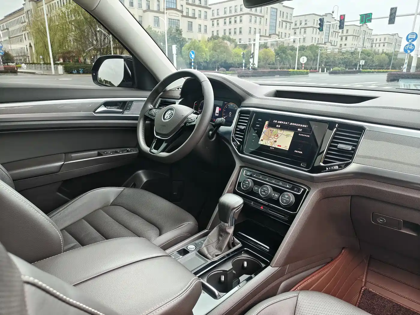 Volkswagen Teramont 2020 330TSI 2WD Luxury China VI фото 22