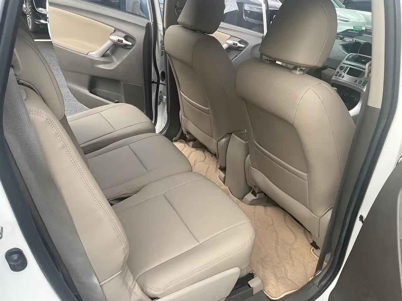 Toyota E'Z 2012 180E CVT Elite Multi-Function Edition фото 12