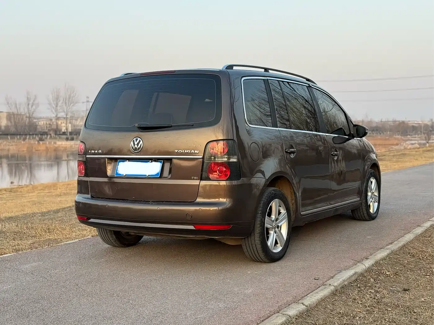 Volkswagen Touran 2011 1.4T DSG Intelligent Elite 5-seater фото 5
