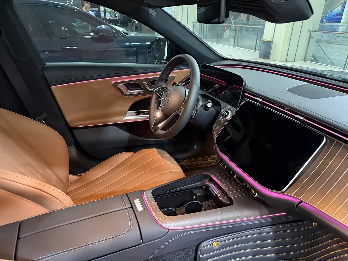Mercedes-Benz E-Class 2025 E 300 L Fashion Sport фото 3