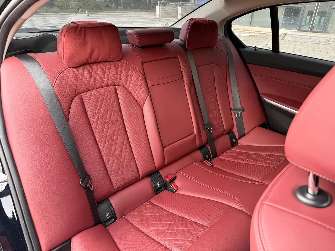 BMW 3 Series 2023 325Li M Sport Black Night Package фото 17