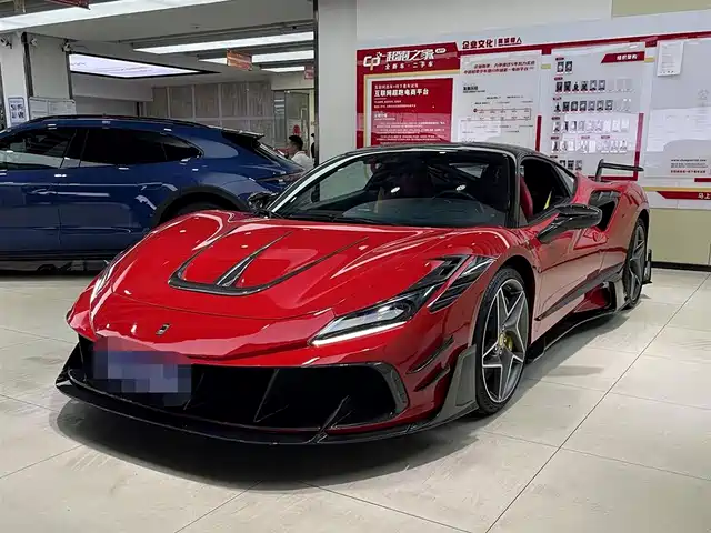 FERRARI F8