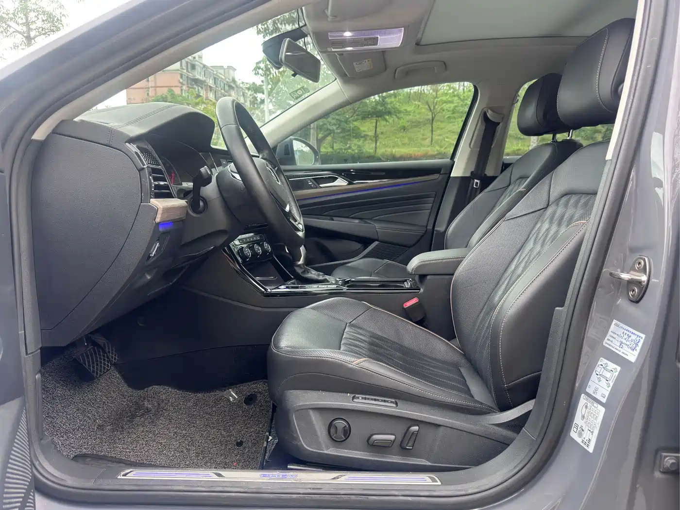 Volkswagen Passat New Energy 2019 430PHEV Hybrid Luxury Edition фото 7