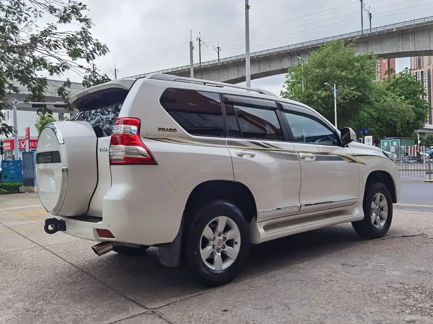 Toyota Prado (Import) фото 4
