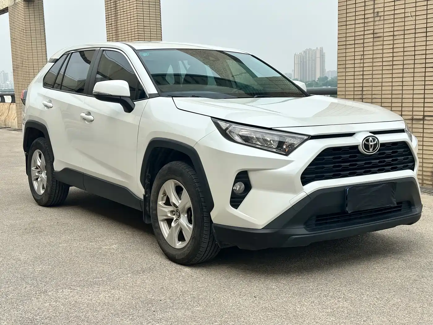 Toyota RAV4 Rongfang 2022 2.0L CVT 2WD Urban Edition фото 3