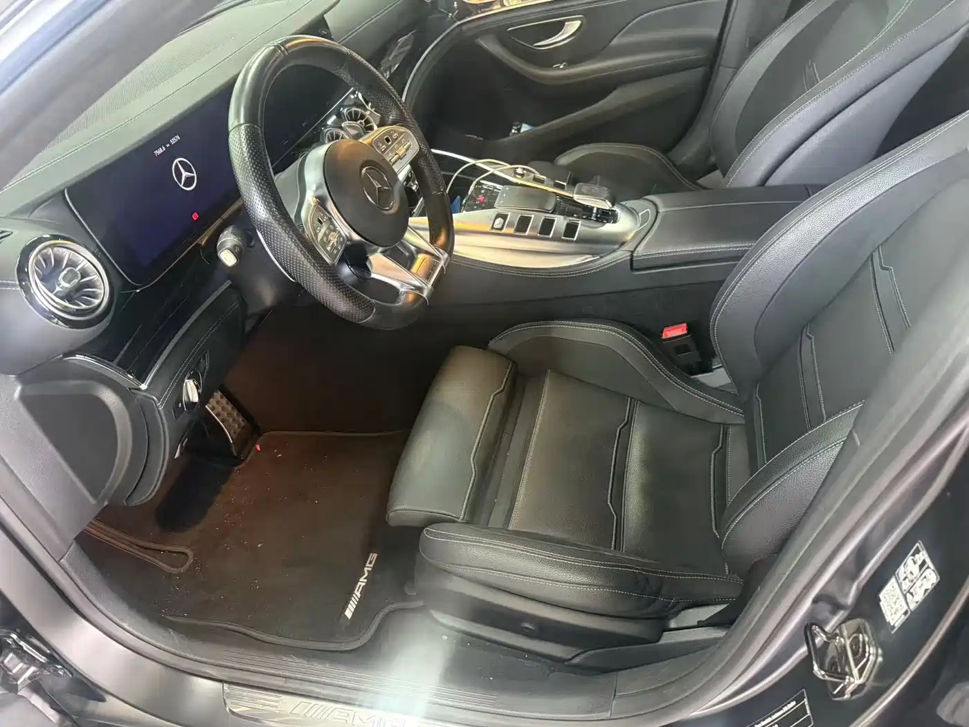 MERCEDES-BENZ AMG GT