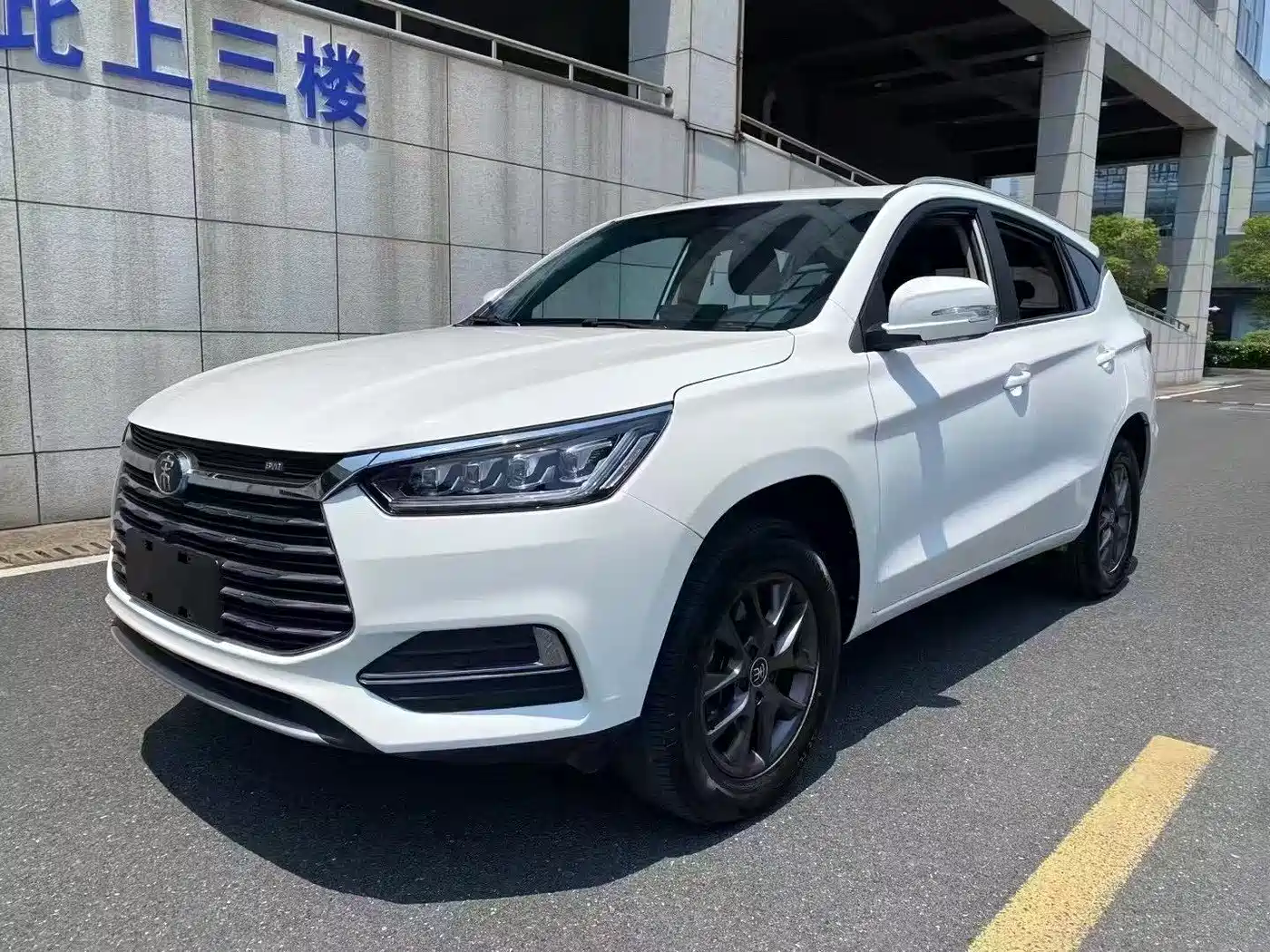 BYD Song 2019 1.5TI Manual Smart Connection Sport