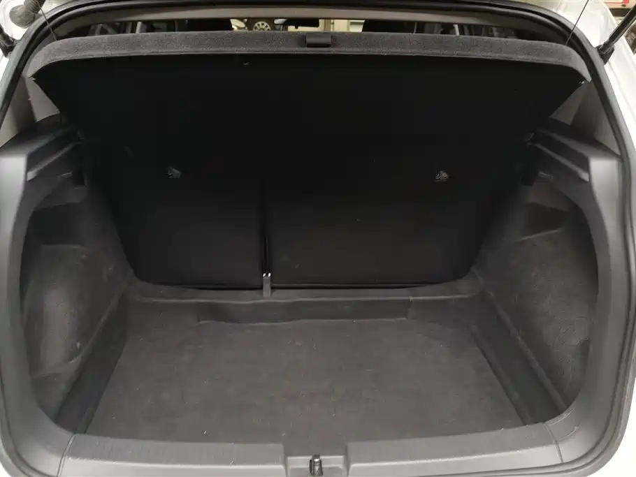 Volkswagen T-Cross 2023 280TSI DSG Luxury Edition фото 4
