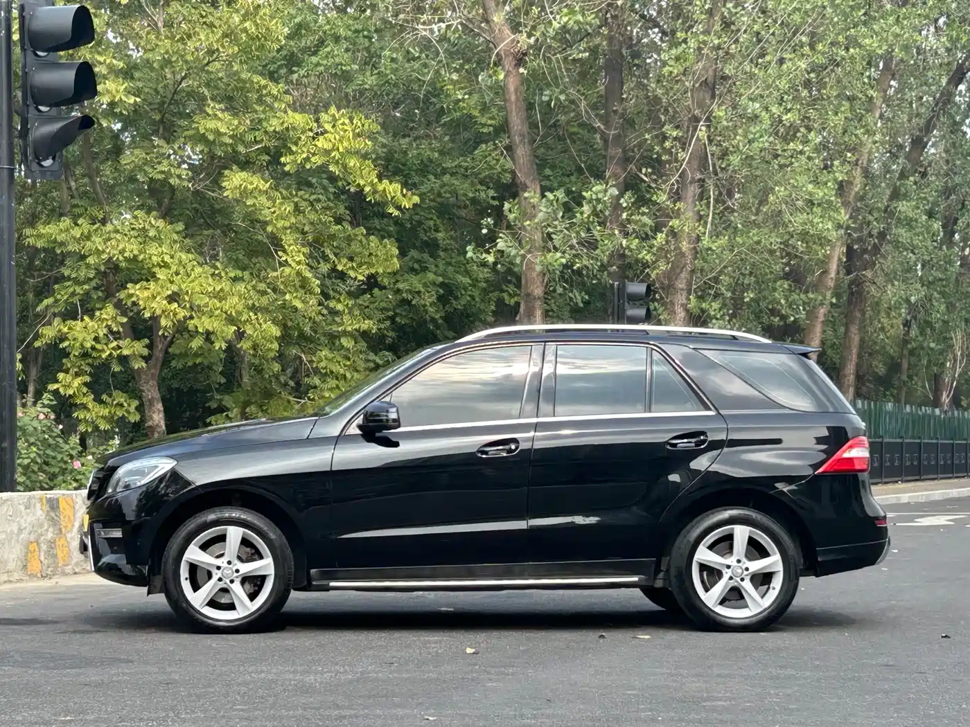Mercedes-Benz M-Class 2015 ML 320 4MATIC фото 4