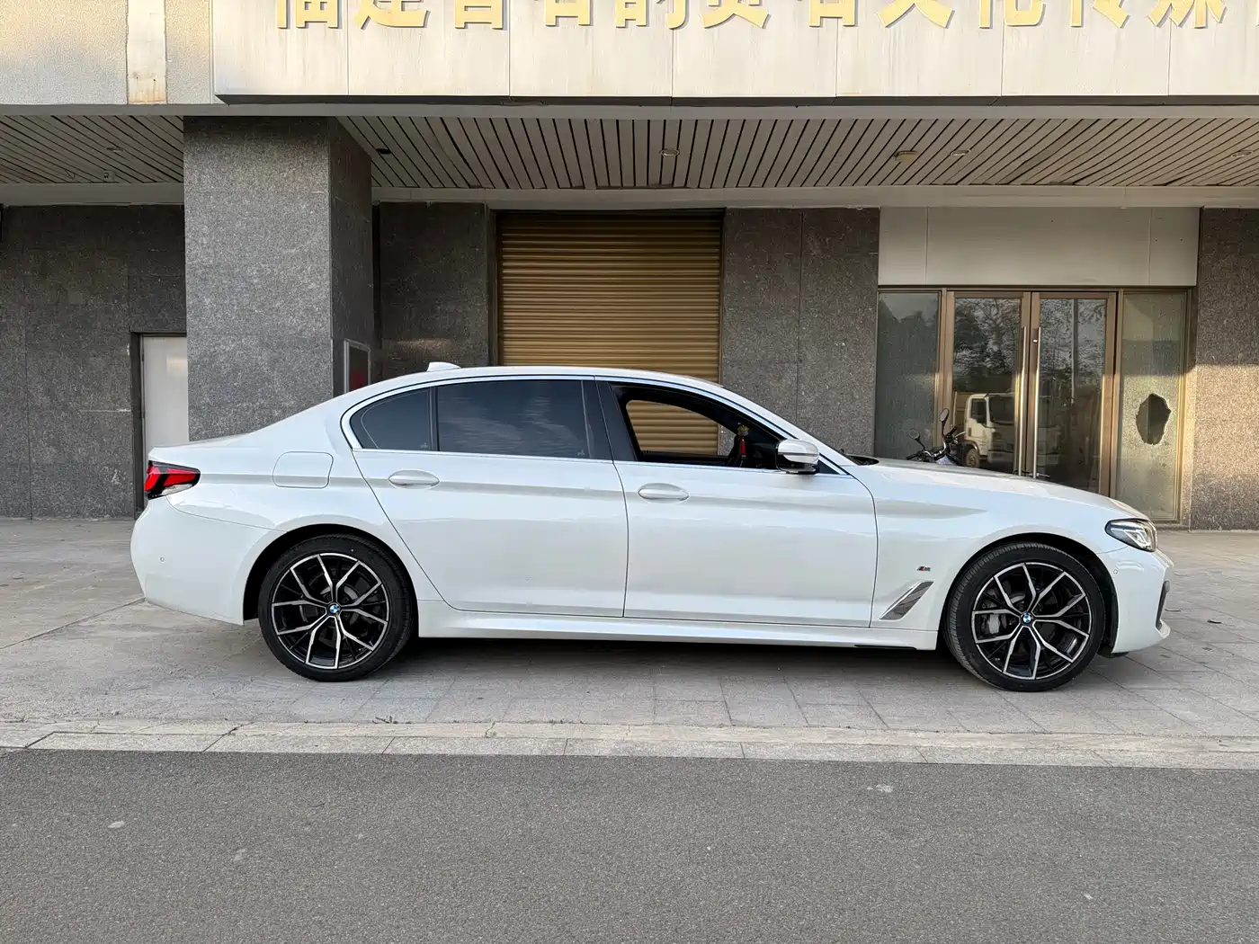 BMW 5 Series 2022 Facelift 530Li Premium M Sport Package фото 5