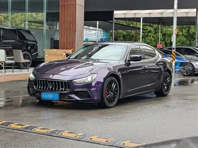 MASERATI GHIBLI