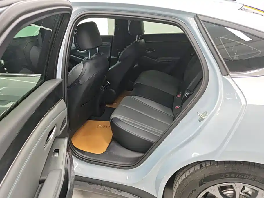BYD Qin L 2025 2025 DM-i Smart Drive Edition 80KM Leading