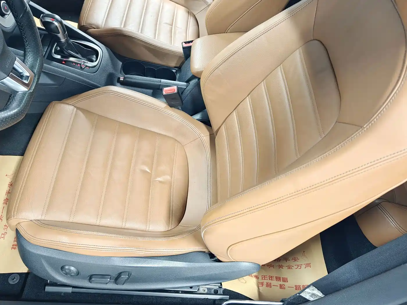 Volkswagen Scirocco 2012 2011 2.0TSI Luxury