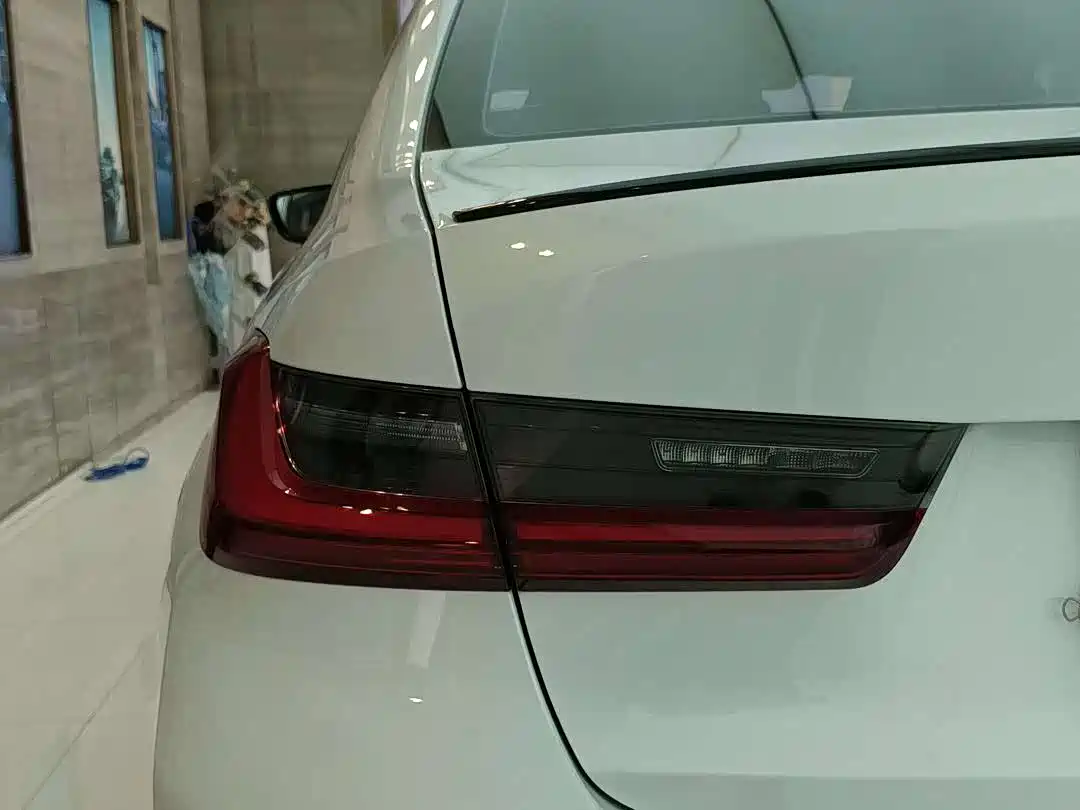 BMW 3 Series 2023 325i M Sport Black Night Package фото 7