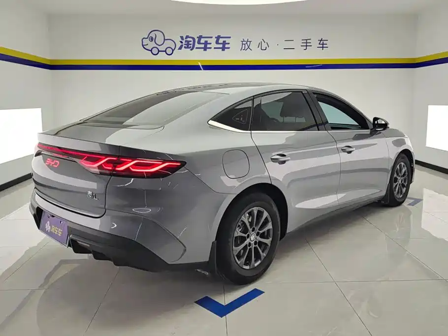 BYD Qin L 2024 2024 DM-i 80KM Leading Edition