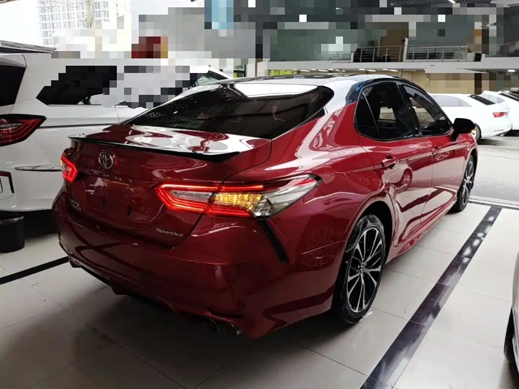 Toyota Camry 2018 2.0S Sport Edition фото 7