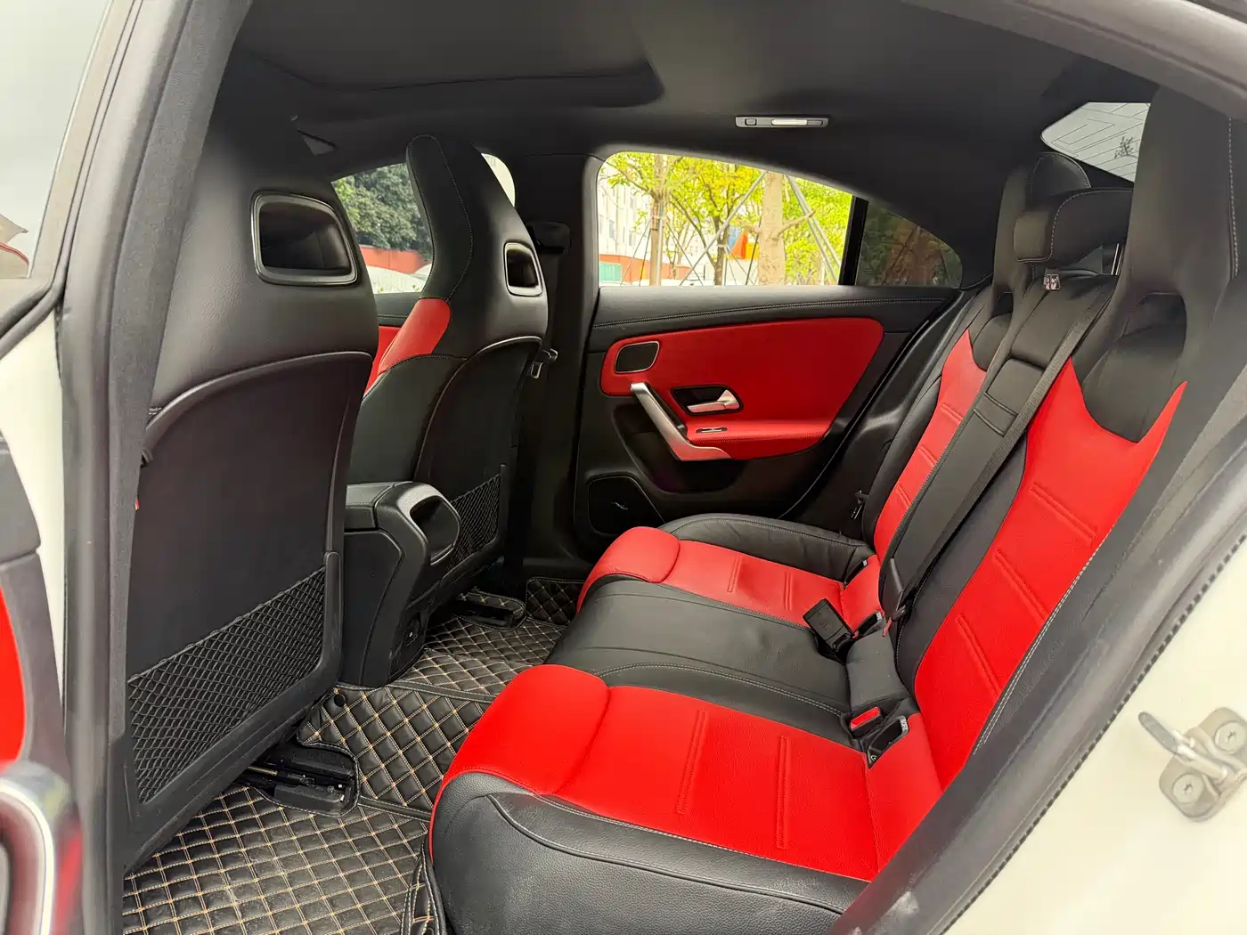 Mercedes-Benz CLA AMG 2024 AMG CLA 35 4MATIC фото 5