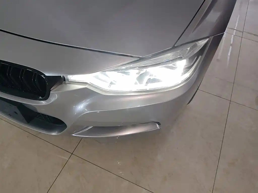 BMW 3 Series 2017 320i M Sport фото 24