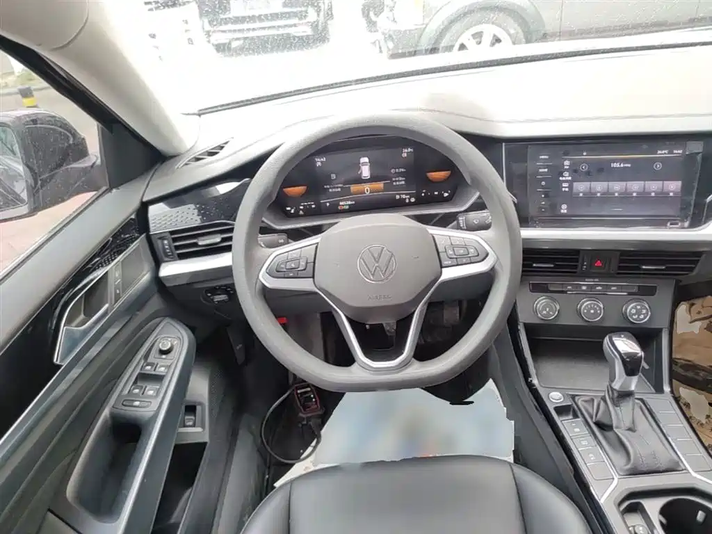 Volkswagen Passat 2024 280TSI Business Edition фото 11