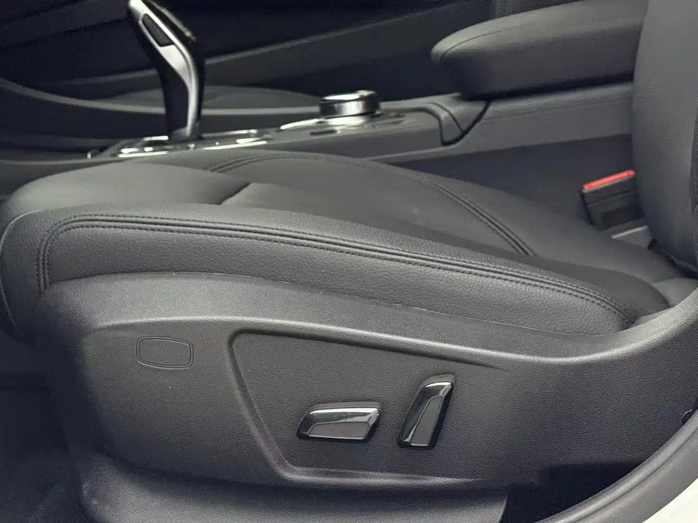 BMW 1 Series 2021 120i M Sport фото 11