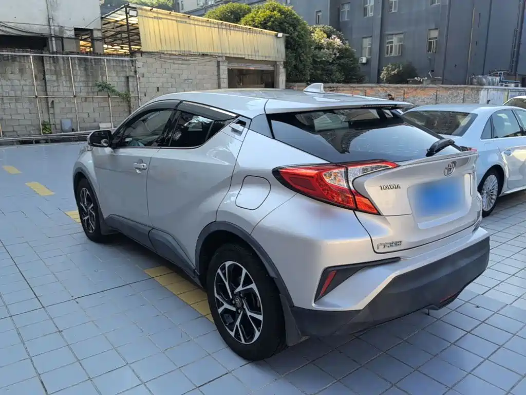 Toyota C-HR 2020 2020 Model 2.0L Leading
